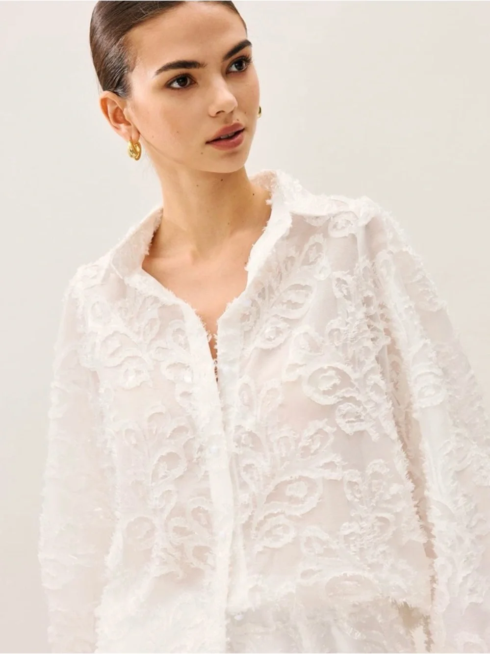 Commense White Sheer Floral Lace Blouse and Skort Set - Picture 3 of 5